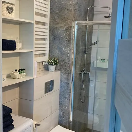 Apartman W Slonecznej Dolinie Akuku Apartament