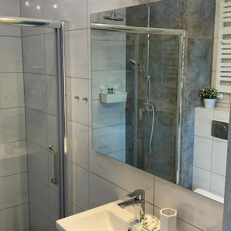 W Slonecznej Dolinie Akuku Apartament Apartman