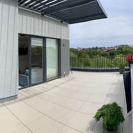 W Slonecznej Dolinie Akuku Apartament Apartman