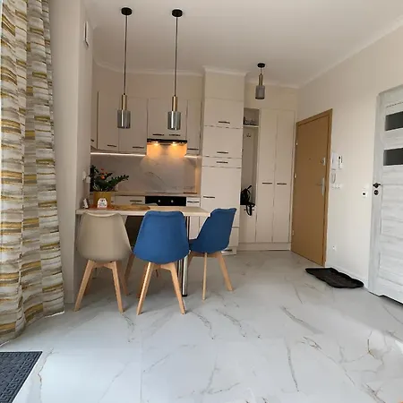 W Slonecznej Dolinie Akuku Apartament Apartman *